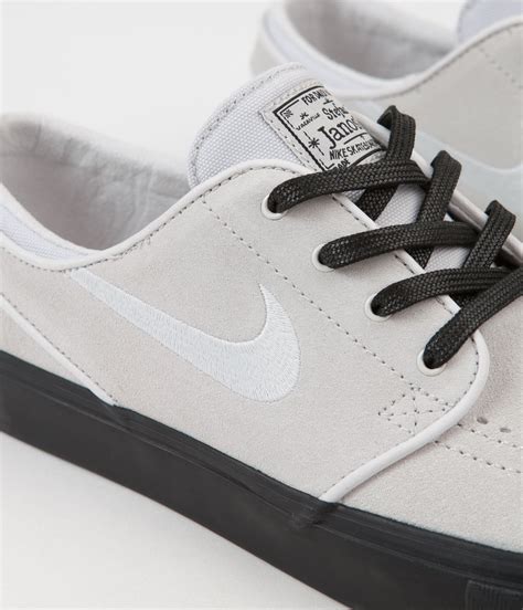 nike janoski sb.